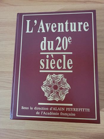 Livre l'aventure du 20 ème siècle 1900 à 1989