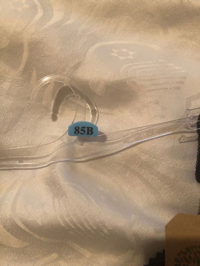 Soutien gorge neuf noir 95B - photo numéro 3
