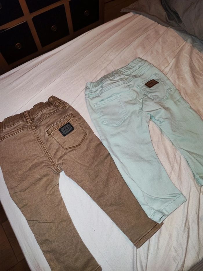 Lot de 2 pantalons. - photo numéro 2