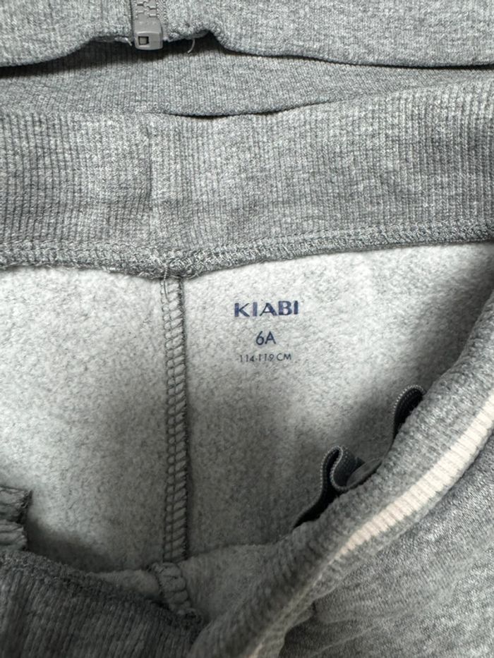 Ensemble jogging gris kiabi 6 ans - photo numéro 4