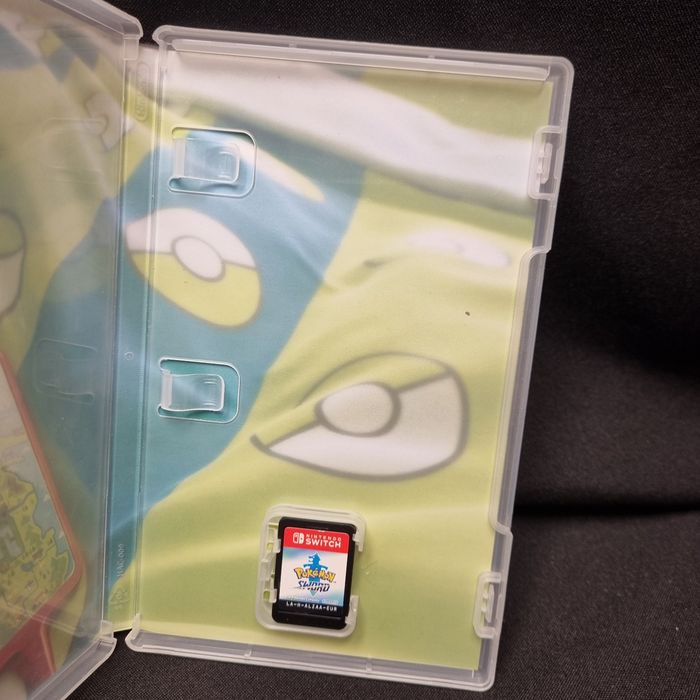 Pokemon Sword Switch Comme Neuf - photo numéro 2