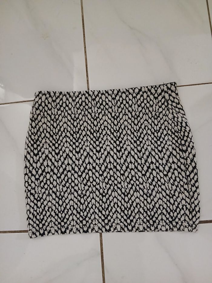 Mini jupe femme taille 38 mztiere acrilyque marque camaieu - photo numéro 3