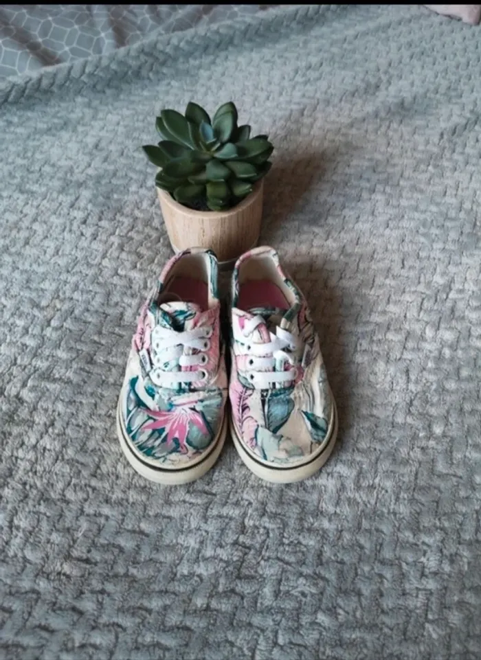 Baskets en toile Vans - Taille 22 fille - photo numéro 2
