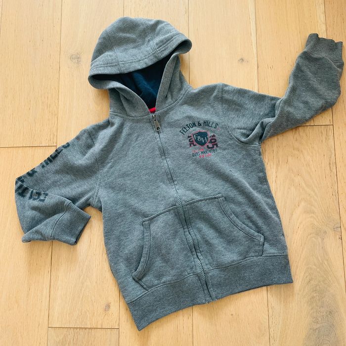 veste zippé 8 ans