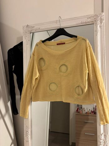 Pull ajouré jaune clair Lunatisme – look original
