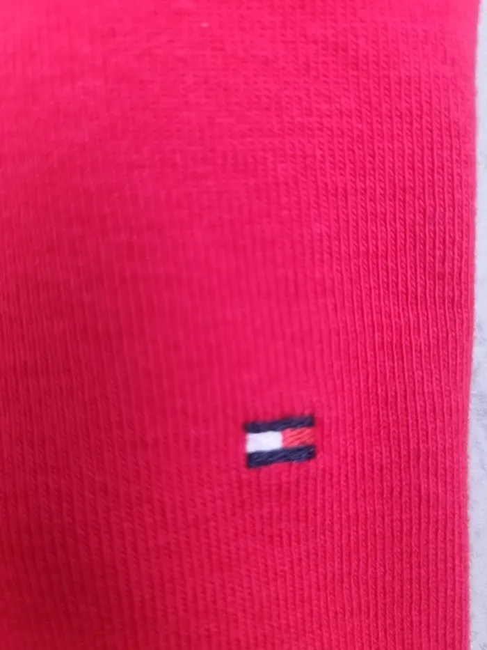 Sweat rouge Tommy Hilfiger – Taille XXS Femme (mesures en photos) - photo numéro 7