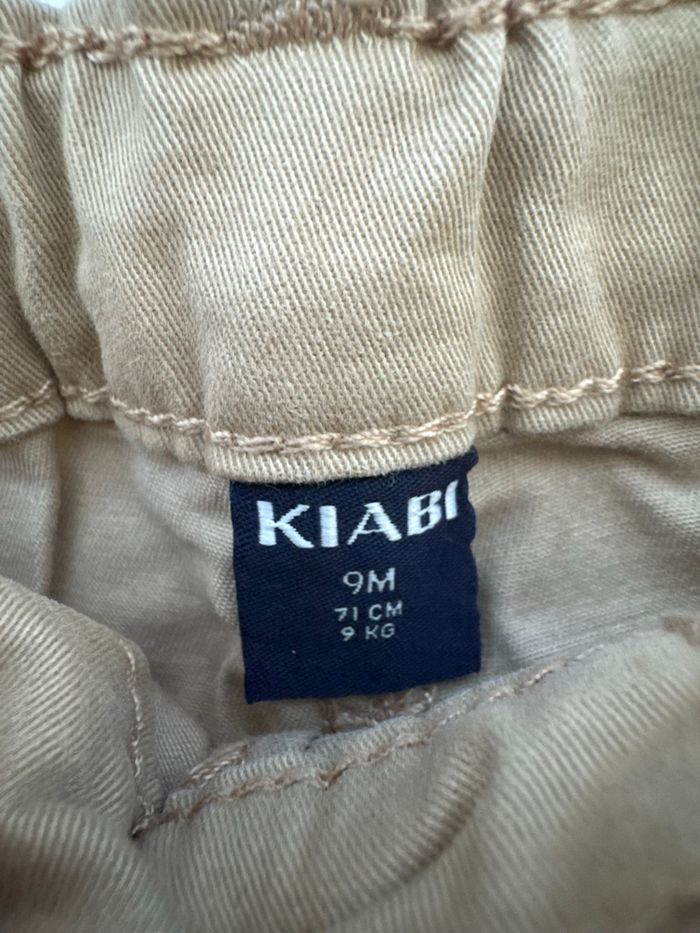 Ensemble 3 pièces t-shirts x2 Kiabi + pantalon chino Kiabi - 9 mois - photo numéro 5