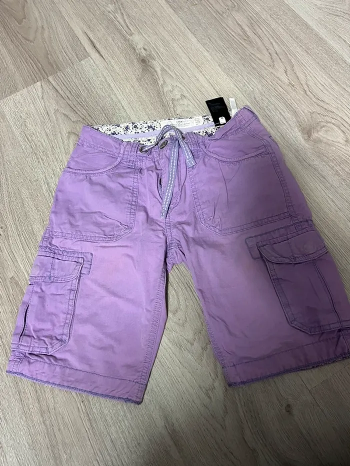 Short mauve