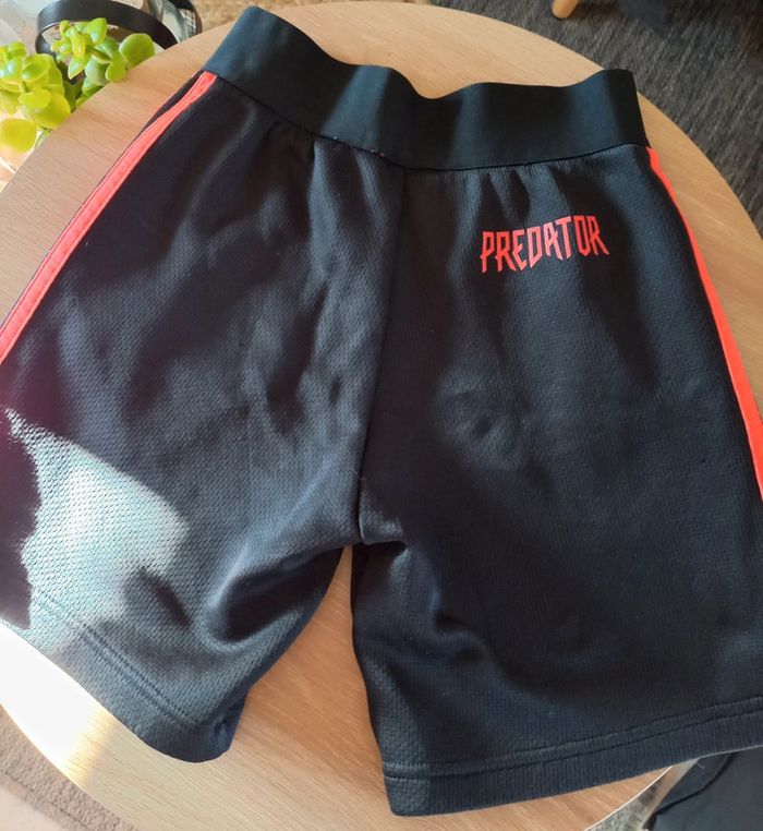 Short Adidas Predator noir et rouge – Taille 9-10 ans (140 cm) - photo numéro 2