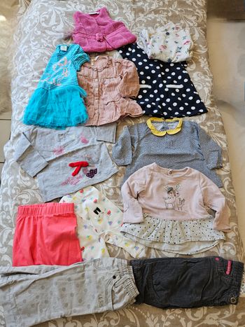 Lot de vêtements fille 6 mois