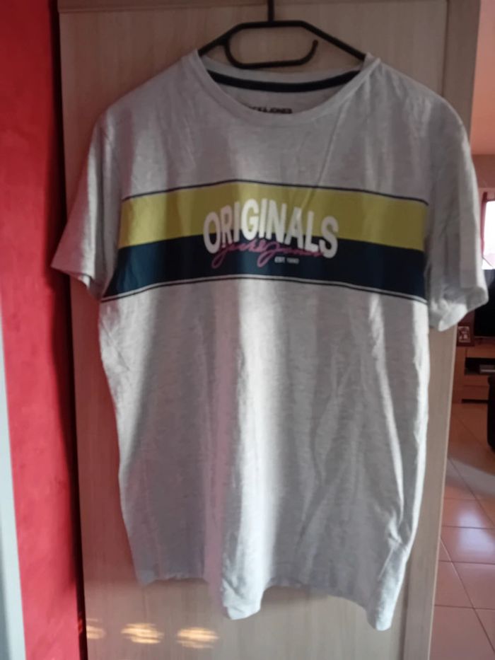 Lot de 4 tee shirt MC Taille M - photo numéro 2