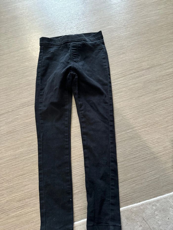 Jeans slim très bon état 8 ans