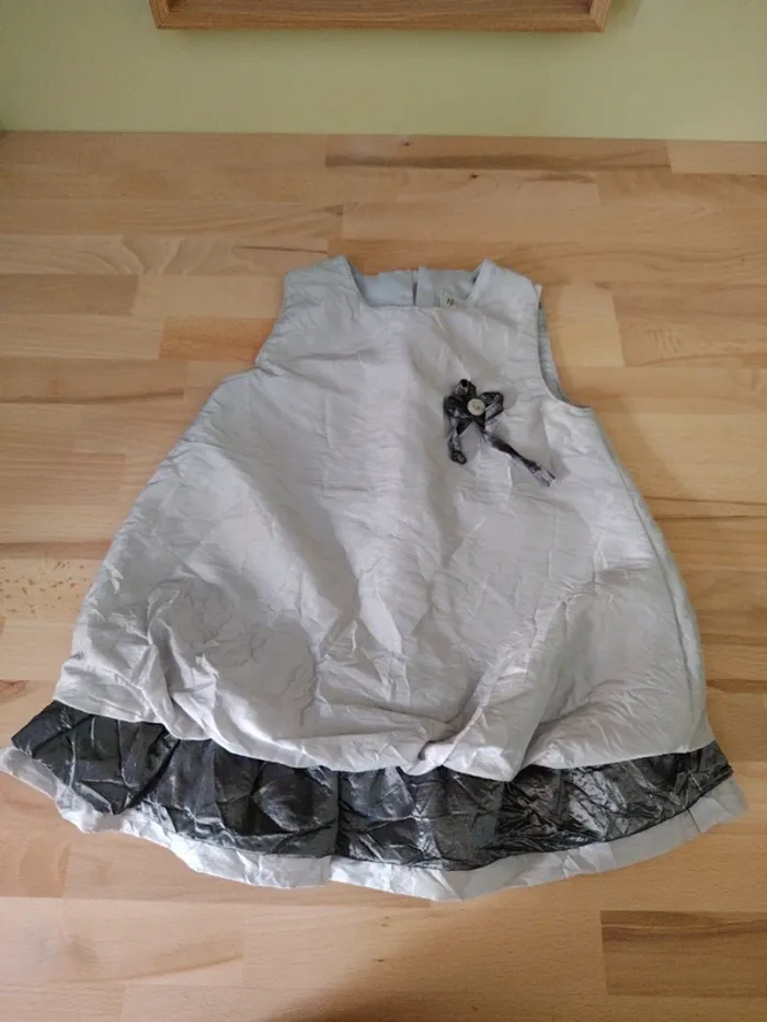 Lot vêtements 12 mois - photo numéro 9