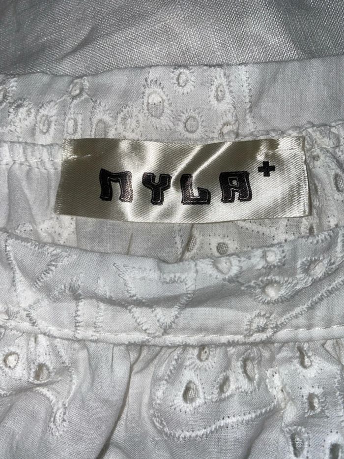 Blouse blanche brodée avec volant Taille M - photo numéro 10