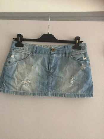 Mini jupe destroy en jean