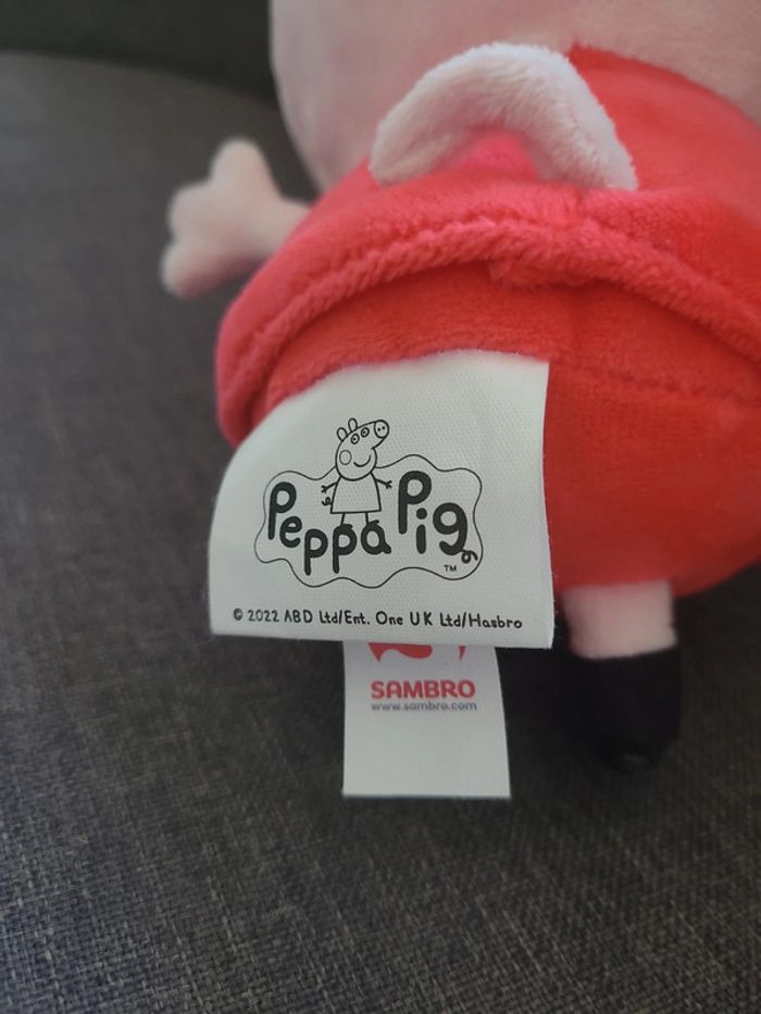 Peluche peppa pig 25 cm - photo numéro 4
