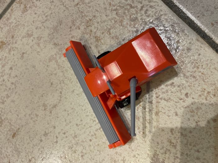 Frank car (petit modèle, plastique) original Disney/Pixar - photo numéro 5