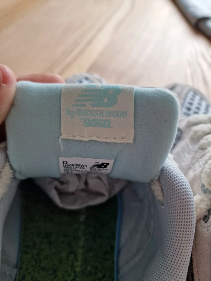 Baskets New Balance  9060 taille 43 - photo numéro 8