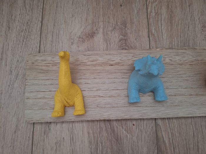 Porte-manteau dinosaures - photo numéro 2