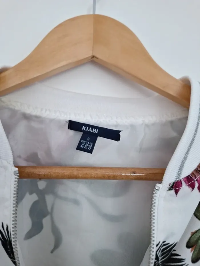 Veste fleuri - photo numéro 2