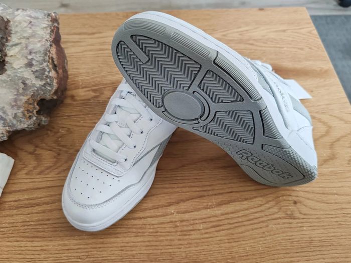 Baskets Reebok BB 4000 II 36.5 Blanc et Gris - photo numéro 5