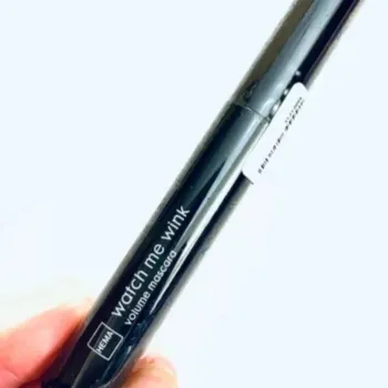 Sublime mascara noir neuf operculé cils long et sans paquet