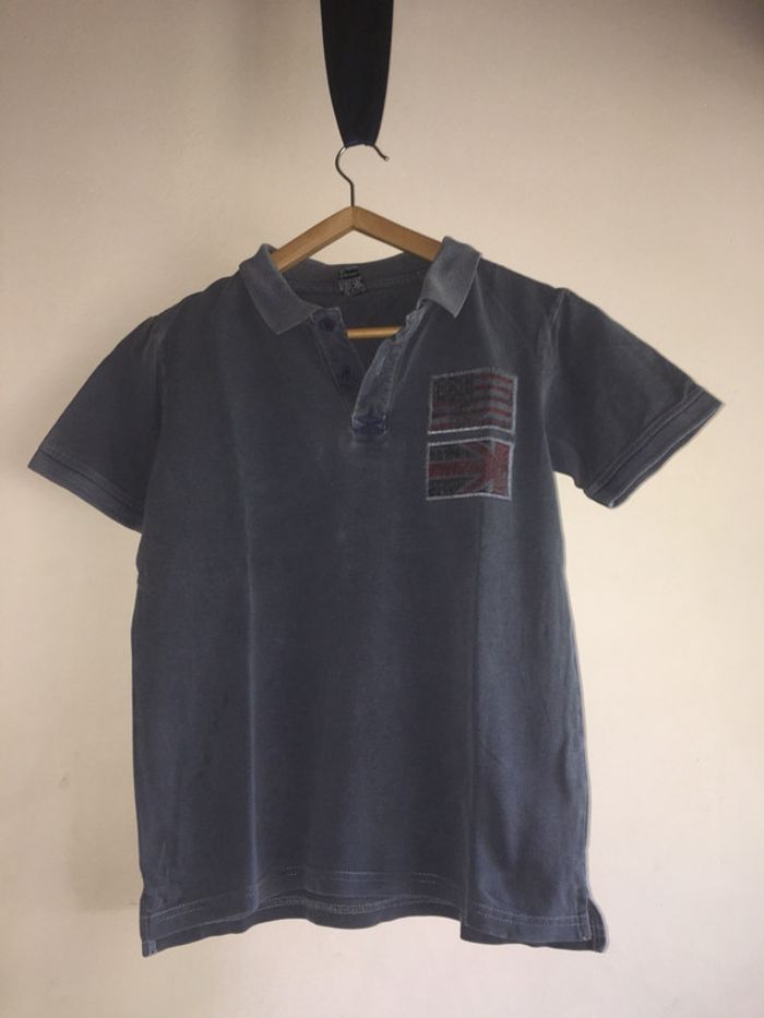 73 - Polo Tape à l’œil enfant garçon bleu marine à drapeaux