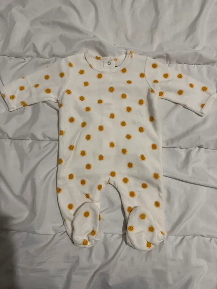 Lot 3 pyjamas velours Vertbaudet + chaussons Papa & Maman– Neufs - photo numéro 2