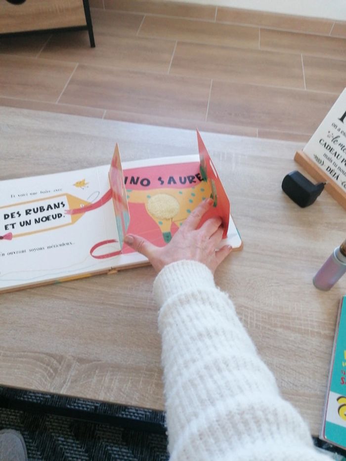 Livre drôle de boîte - photo numéro 3