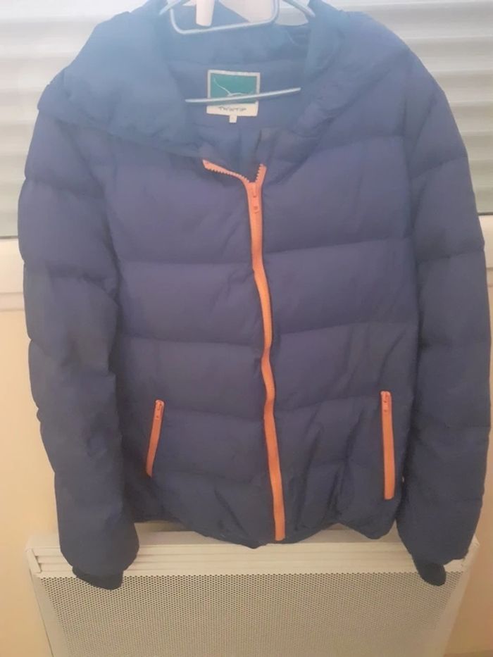 Doudoune bleu tres bonne etat