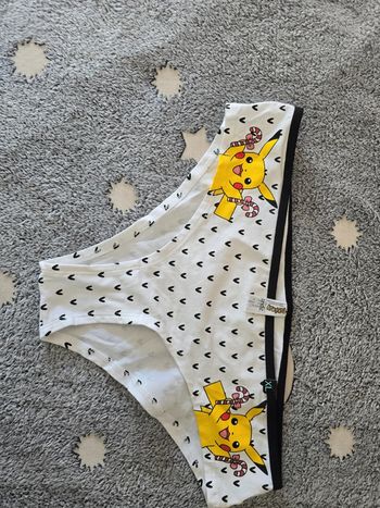 Culotte undiz  pikachu  neuve taille XL