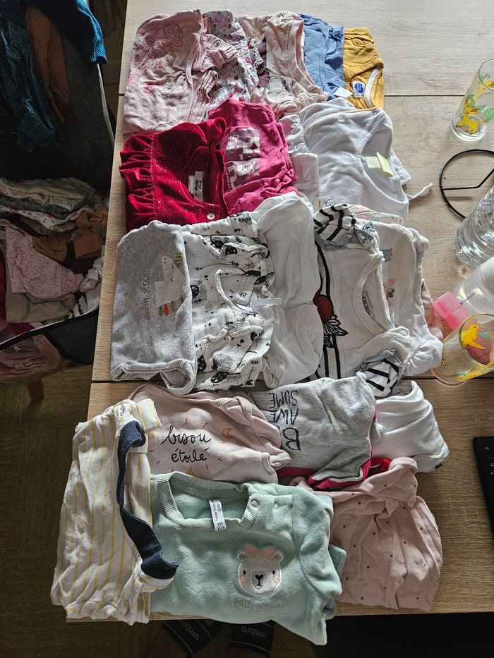 Lot de vêtements bébé fille 6mois - photo numéro 5