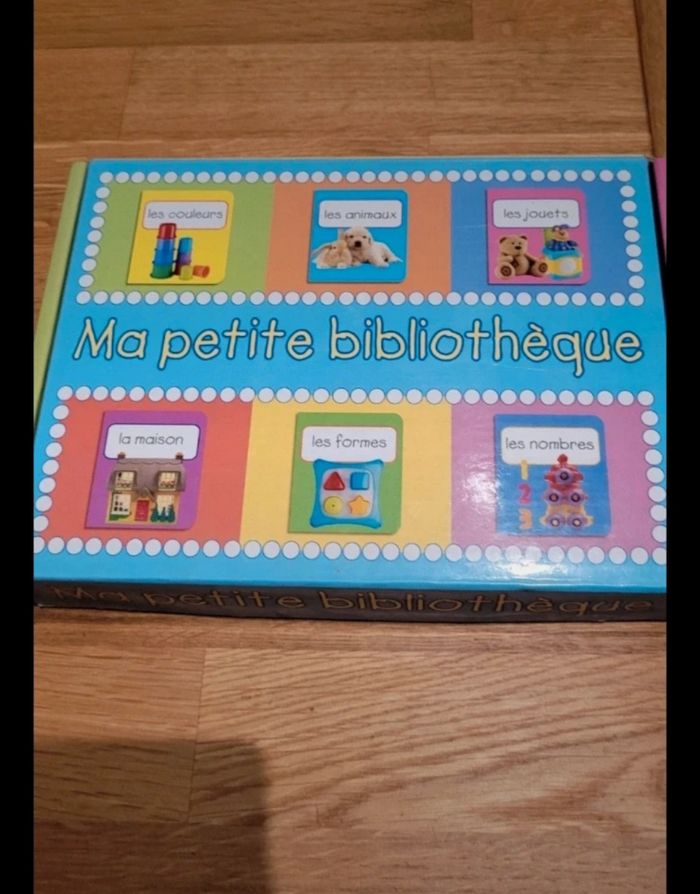 Livre d eveil  ma petite bibliothèque