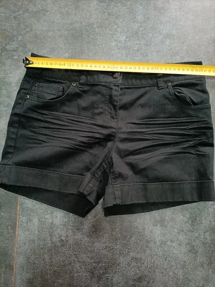 Short jean noir - photo numéro 3