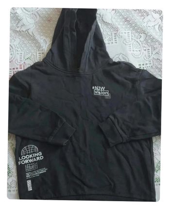 Sweat gris foncé Kiabi en très bon état, taille 12 ans