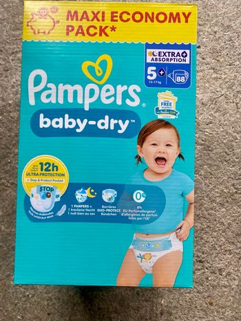 Couches pampers taille 5 plus