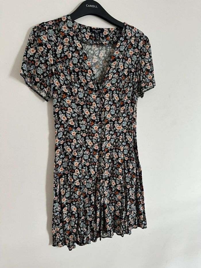 Robe fleurie New Look - photo numéro 2