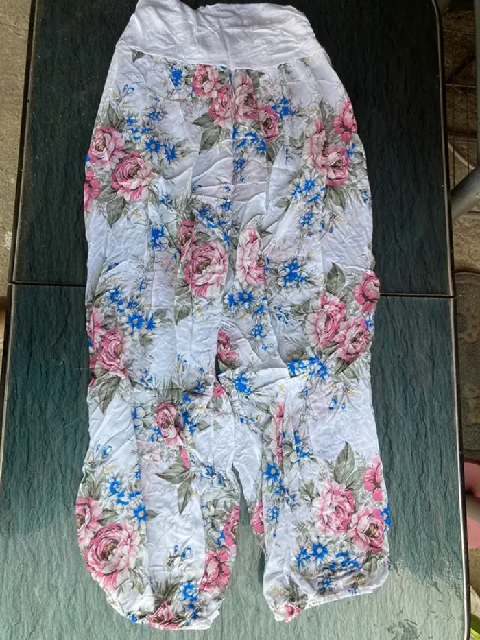 Pantalon fluide à fleurs femme type sarouel