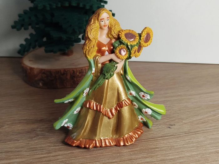 PAPO personnage princesse aux tournesols Figurine