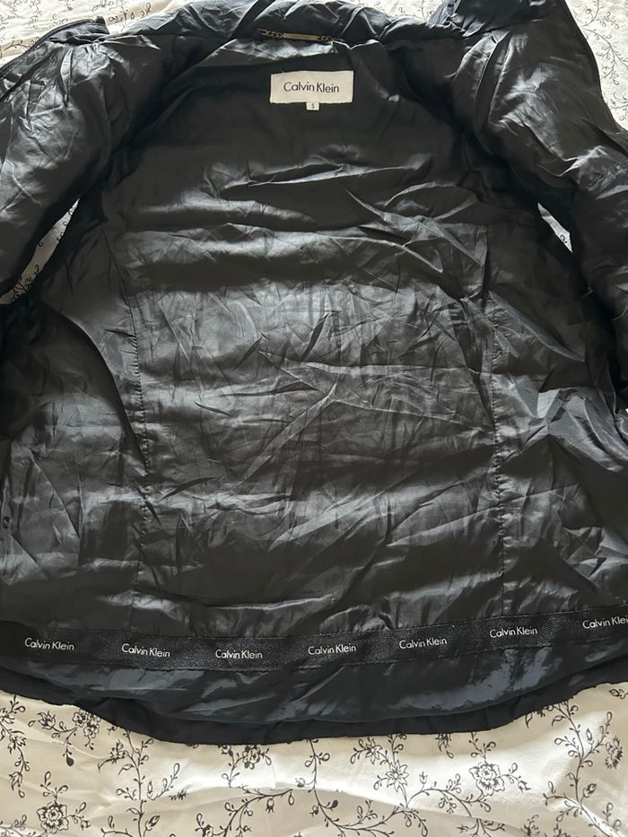 Doudoune sans manches Calvin Klein taille  S - photo numéro 6