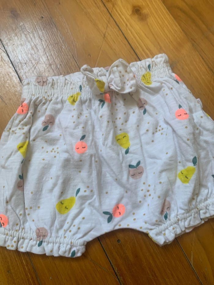 Short 9 mois - photo numéro 4