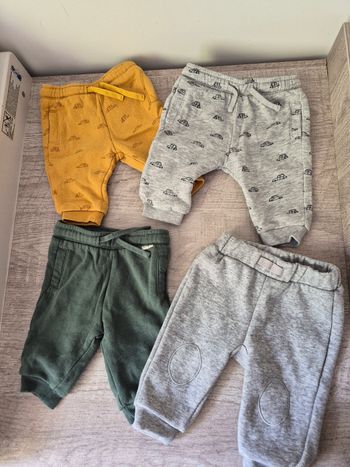 Lot de 4 joggings 3 mois