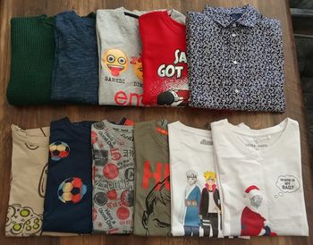 Lot revendeur de vêtements. 