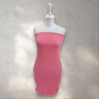 Robe bustier rose moulante taille M