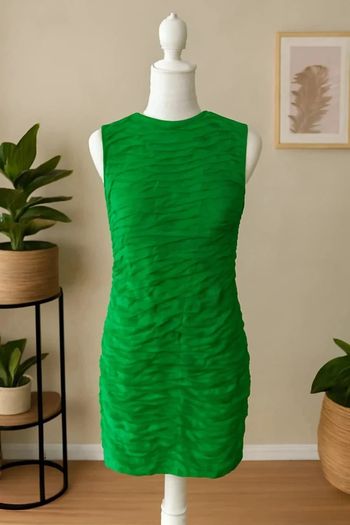 Robe courte verte - froncé - Taille S - Neuve