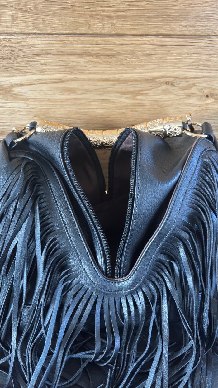 Sac noir frangé inspiration western – style bohème rock chic, compact et pratique neuf - photo numéro 6