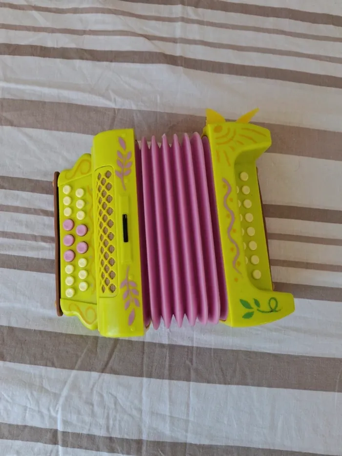Accordéon encanto mirabelle disney