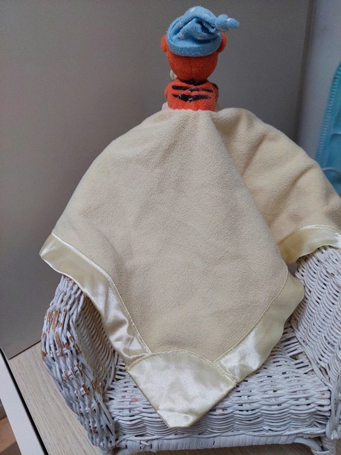 Disney - Doudou plat ecru Tigrou - photo numéro 5