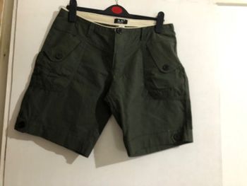 Short neuf taille XL