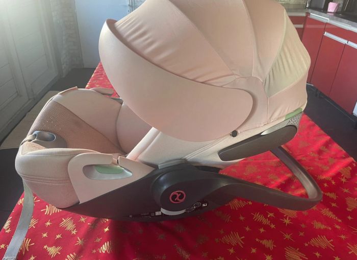 Coque Cybex rose - photo numéro 2